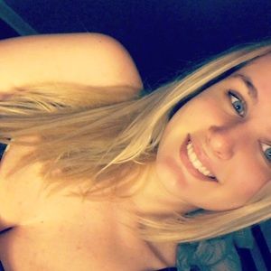 Meet your Posher, Caraline